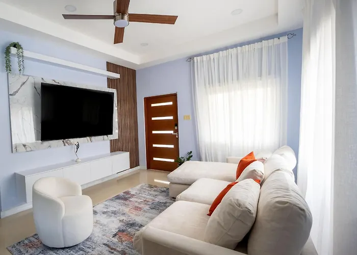Tys Luxury In Och Rios With Outdoor Cinema Villa