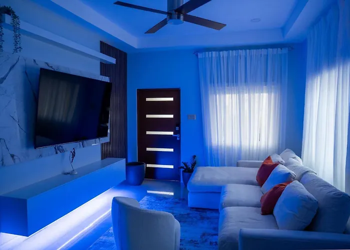 Tys Luxury In Och Rios With Outdoor Cinema Ocho Rios