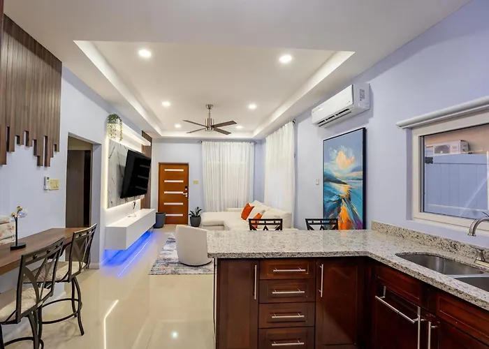 Tys Luxury In Och Rios With Outdoor Cinema * Ocho Rios