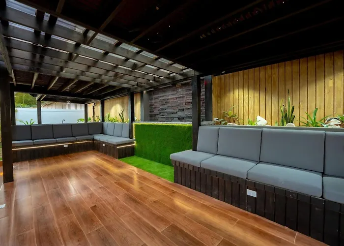 Tys Luxury In Och Rios With Outdoor Cinema